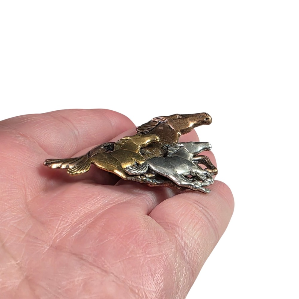 Vintage Tri Metal Running Horses Brooch Pin Equestrian Boho Southwestern - Picture 4 of 6